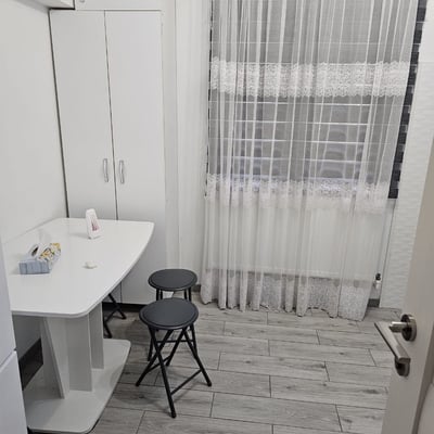 Vermietung einer komfortablen 3-Zimmer-Wohnung mit separater Küche, 70 m², Tomis 3, Constanța, Rumänien